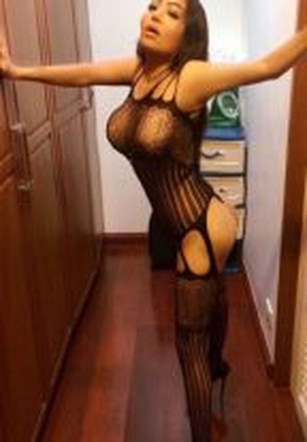 Escort Blonda, Miskolc classic sex massage